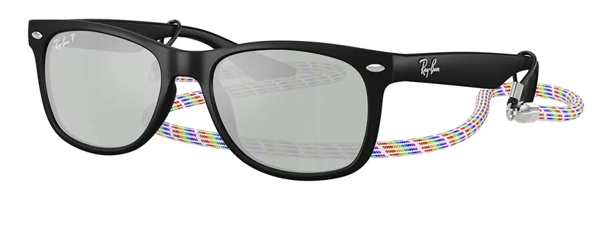 Premium kids' Ray-Ban sunglasses prize